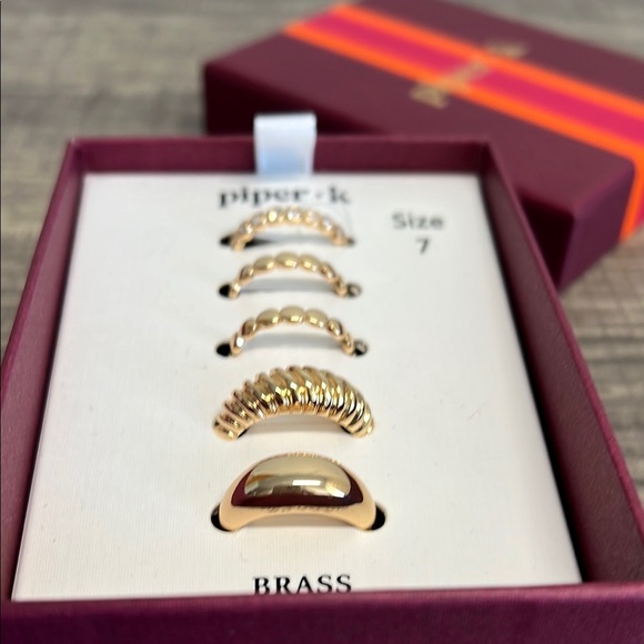Piper K | Stackable Ring Set | Size 7 & 9 - Picture 5 of 7